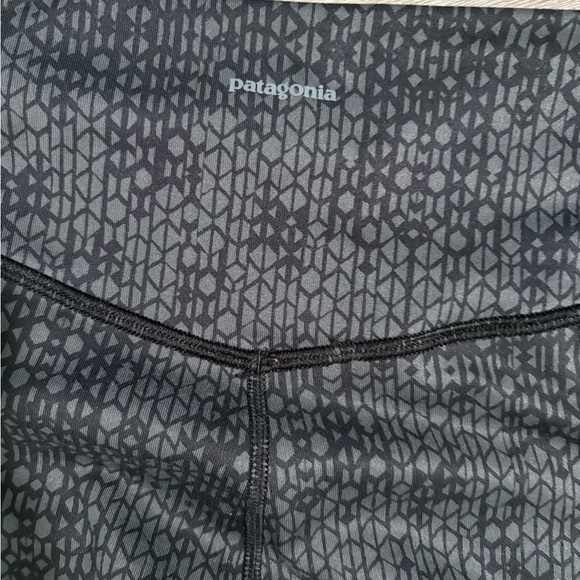 Patagonia Black Geometric Leggings - Picture 5 of 5
